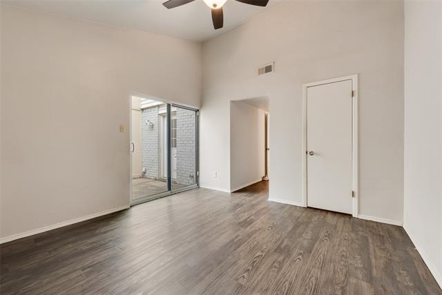 Building Photo - 1804 Ridgeview Plaza