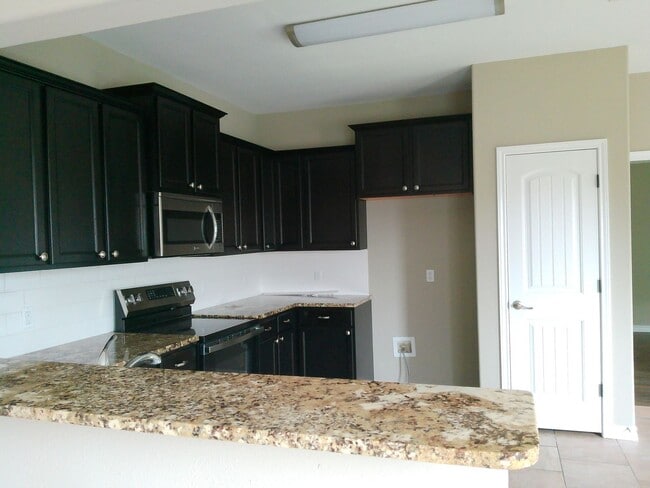 Building Photo - 1106 Cupertino St