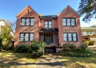 Building Photo - 2409 Fairfield Ave