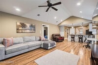 Building Photo - 122 Acacia Ln