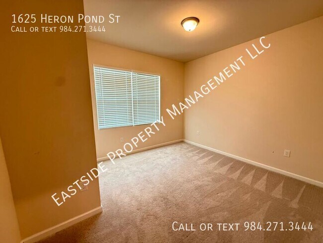 Building Photo - 1625 Heron Pond St