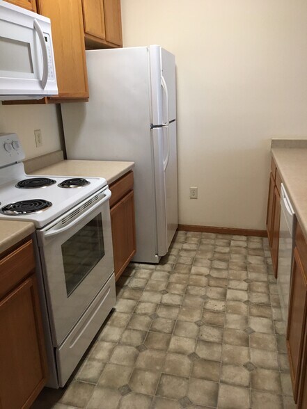 Building Photo - 6645 Scattergood Ln