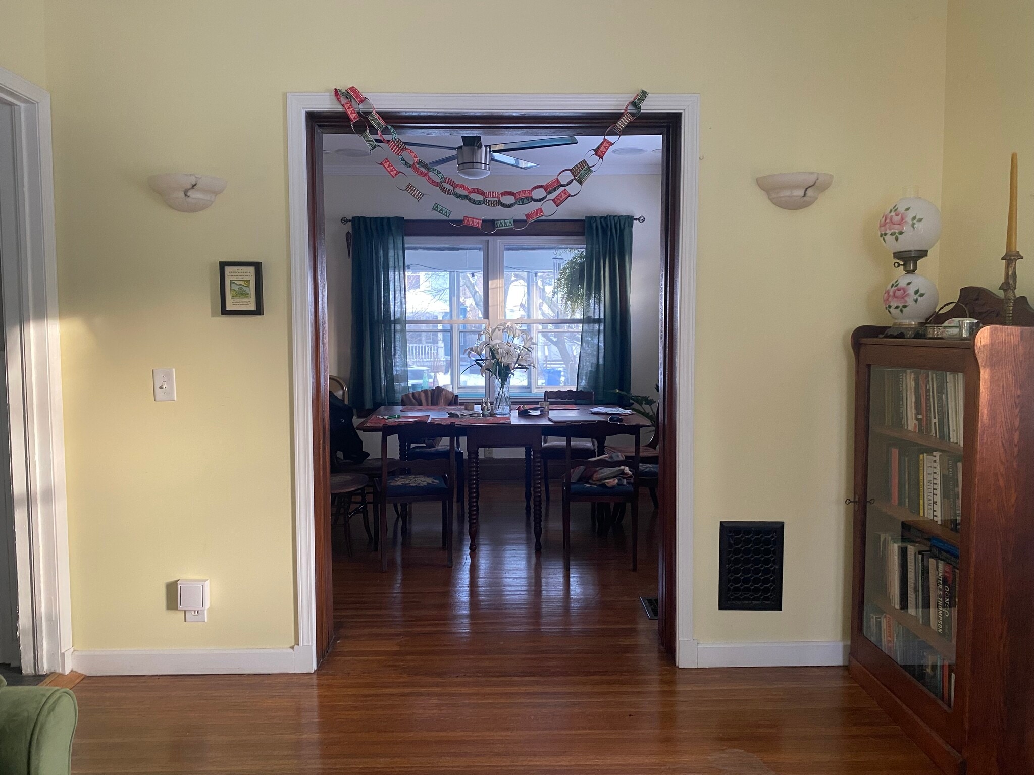 Building Photo - 919 Goodman St S