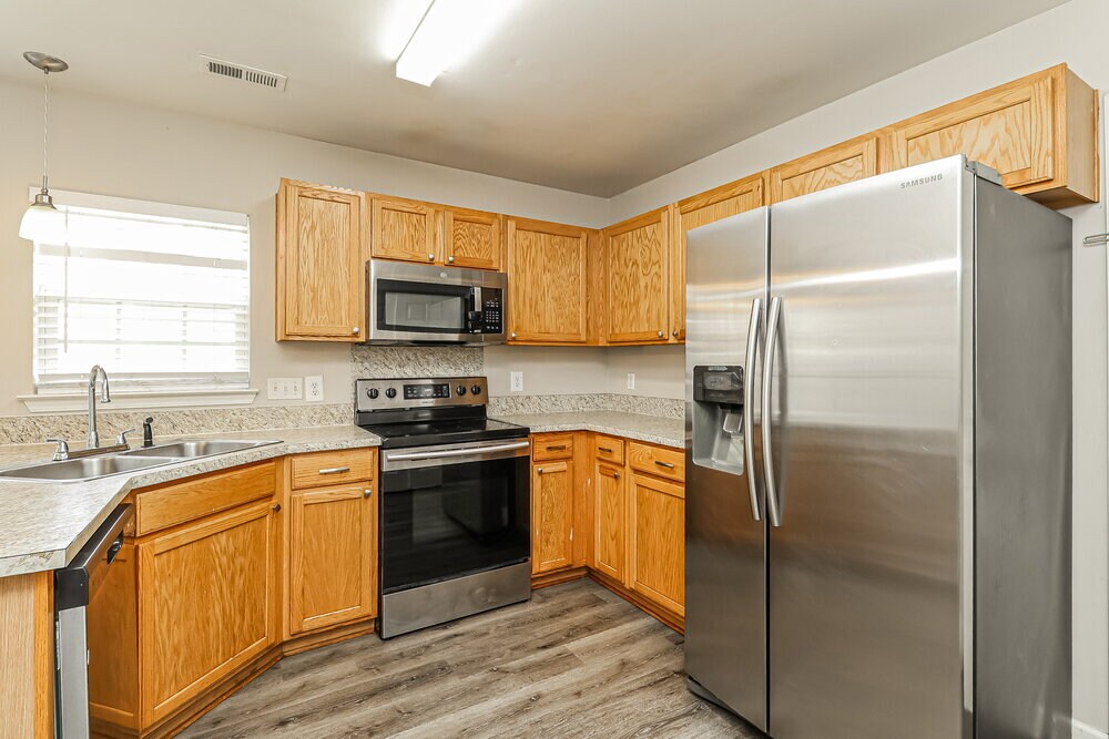 Building Photo - 248 Patrick Ave SW