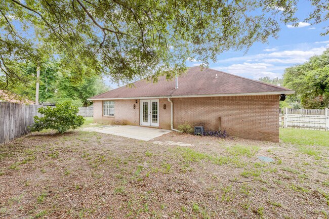 Building Photo - 2803 MacGregor Ln