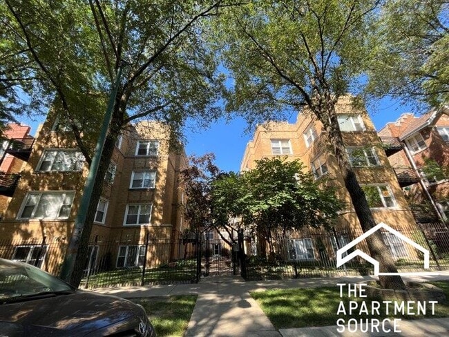 Building Photo - 4606 N Monticello Ave