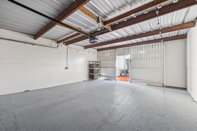 Building Photo - 1201 McDuffie St