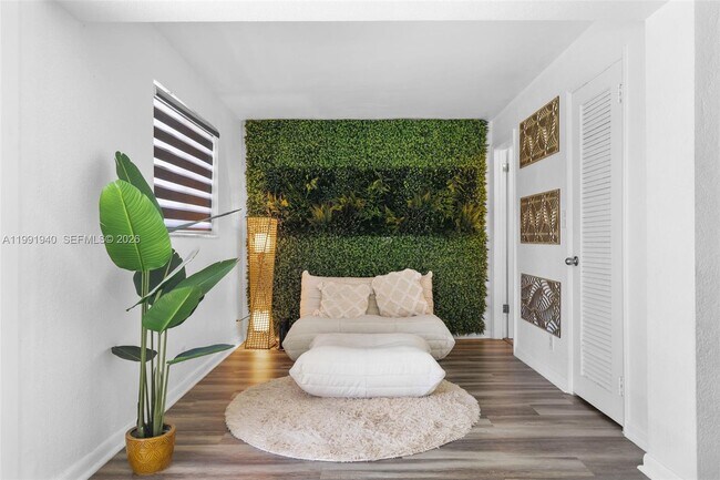 Building Photo - 5920 NE 2nd Terrace