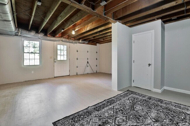 Building Photo - 6 Veterans Rd