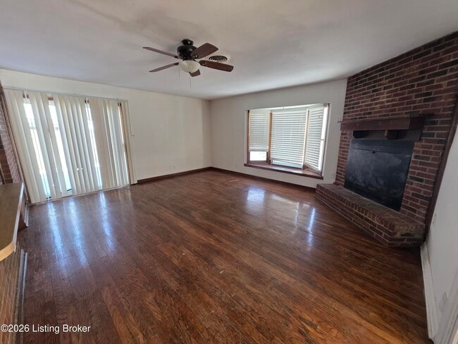 Building Photo - 9703 Dolphin Ct