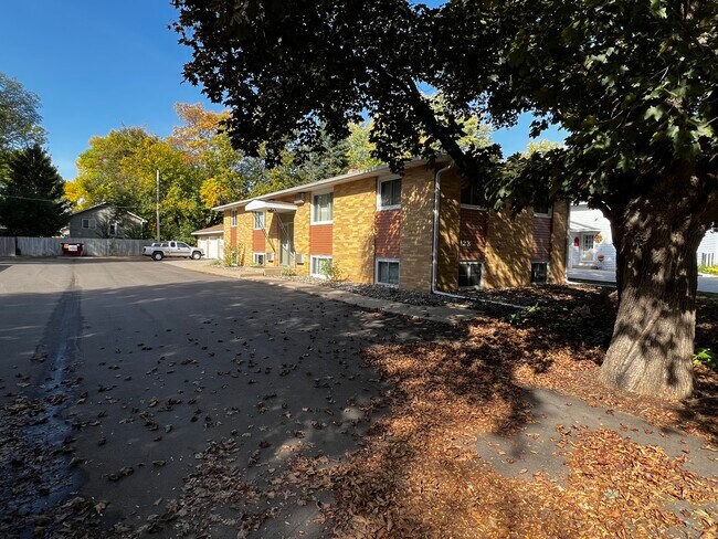 Building and Parking Lot - 122 State St