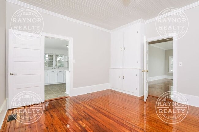 Building Photo - 2511 Laurel Mill Rd