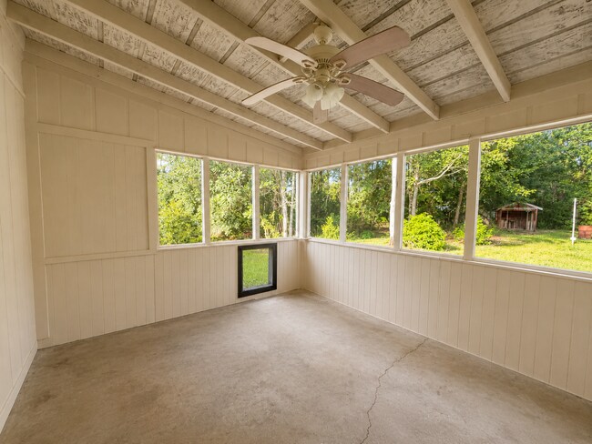 Building Photo - 212 Muskogee Ct
