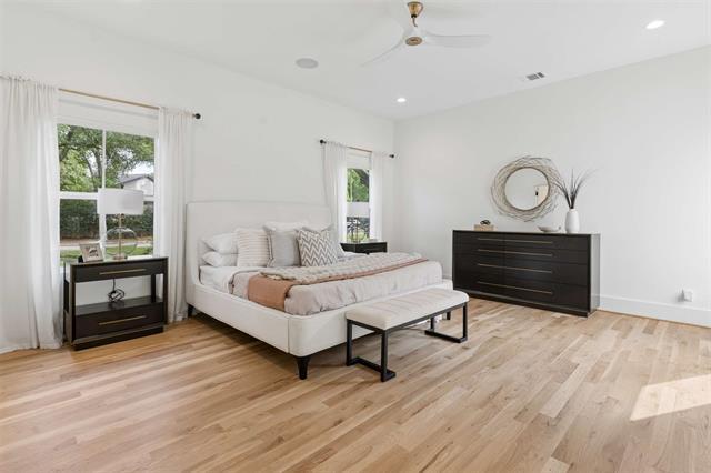 Building Photo - 6452 Lavendale Ave