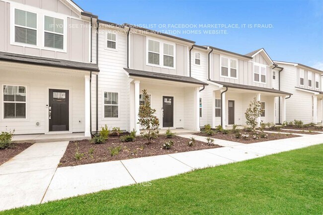 Building Photo - 230 River Rock Dr