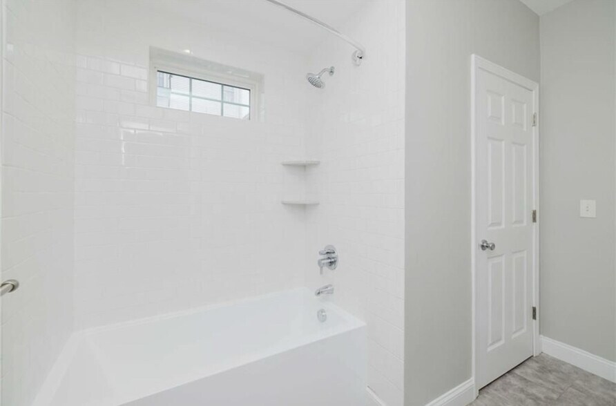 Laundry in closet - 7 Pequot St