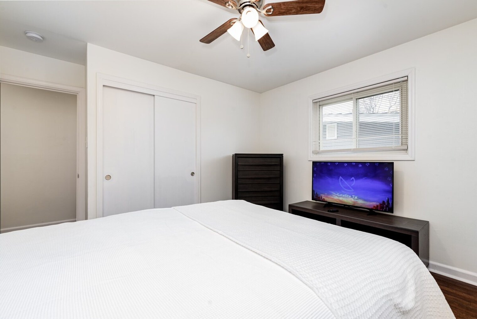 Building Photo - 35 Alpha Dr