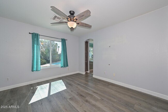 Building Photo - 18203 N 85th Dr
