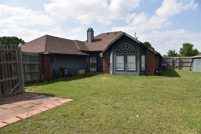 Building Photo - 5880 Baker Dr