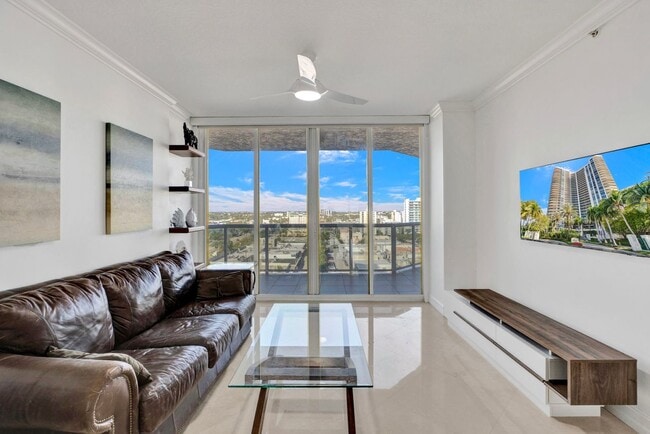 Building Photo - 3100 N Ocean Blvd