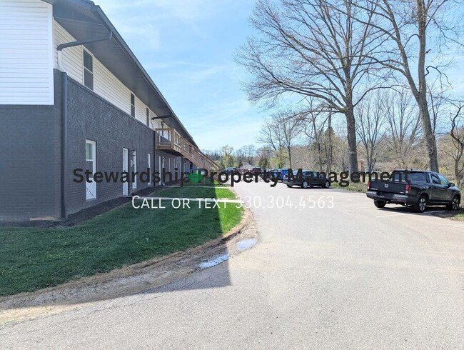 Building Photo - 5015 Massillon Rd