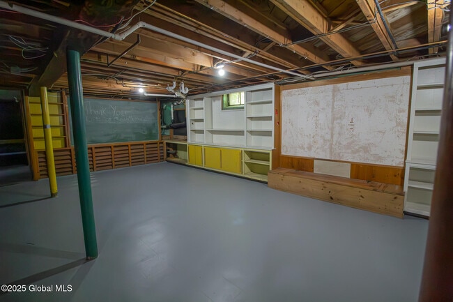 Building Photo - 59 Parkwood Dr
