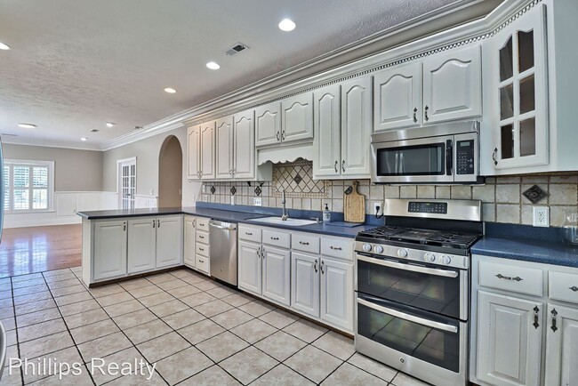 Building Photo - 4 br, 2 bath House - 6912 Bay Road