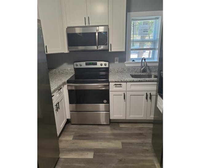 Building Photo - 1607 Division St