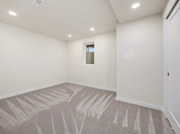 Building Photo - Columbia