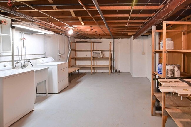 Building Photo - 2807 Washington Rd