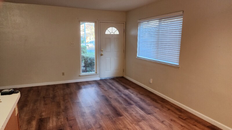 Building Photo - 2128 Palisade Ave