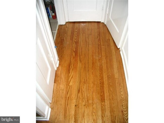 Building Photo - 1629 Murdoch Rd