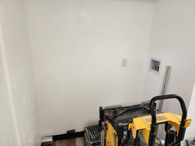 Building Photo - 21 S 4th St