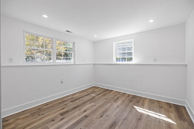 Building Photo - 7120 Clear Crossing Ln