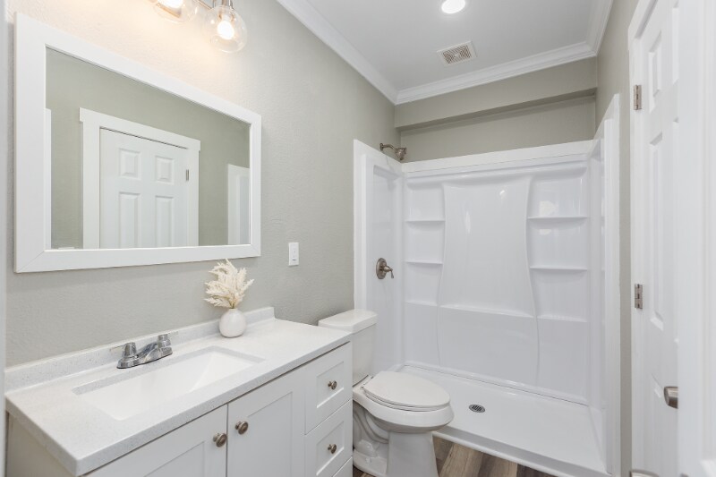 Building Photo - 121 W Kerr Ave