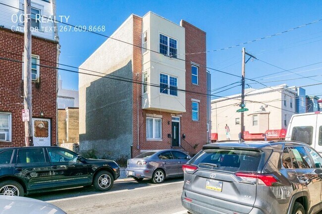 Building Photo - 1002 S 20th St