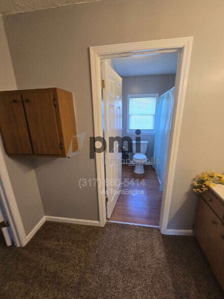 Building Photo - 153 S Cypress Ave