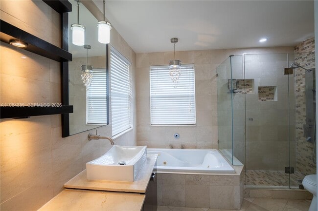 Building Photo - 17809 NW 16th St