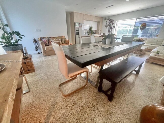 Building Photo - 9370 SW 57th Terrace