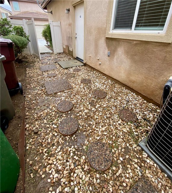 Building Photo - 37188 Ascella Ln