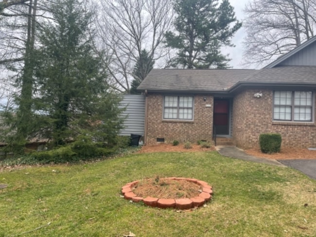 Building Photo - 484 Lazywood Ln