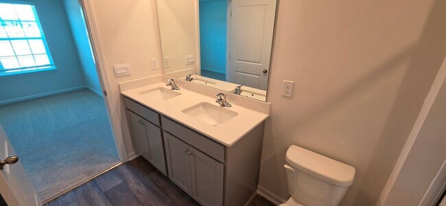 Building Photo - 39 Virgo Dr