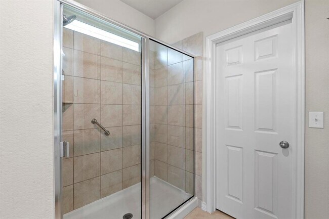 Building Photo - 277 Magna Ln