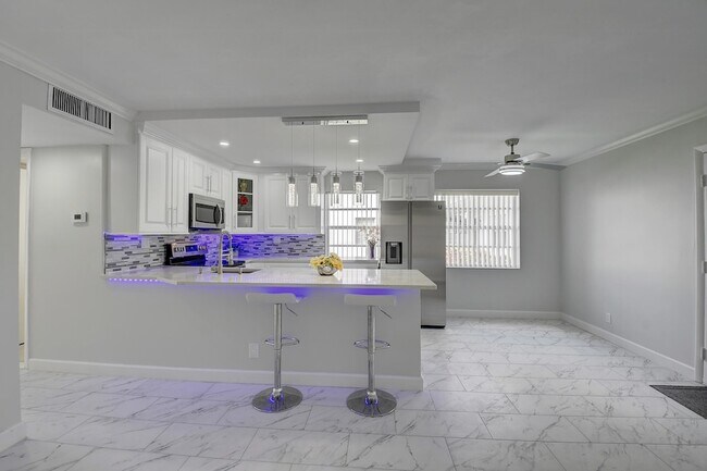 Building Photo - 974 Normandy Trail