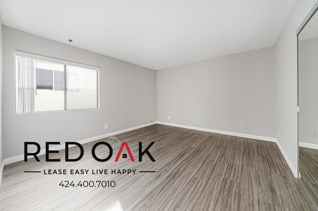 Building Photo - 4451 Vista Del Monte Ave