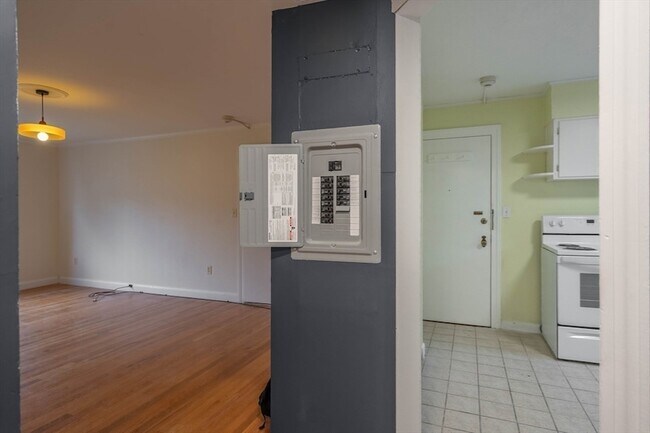 Building Photo - 20 Ashland St