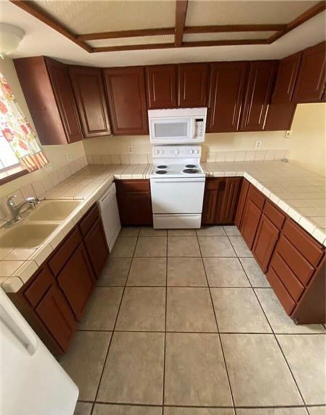 Building Photo - Calvada Valley U7 - Bourbon St, Unit G-2