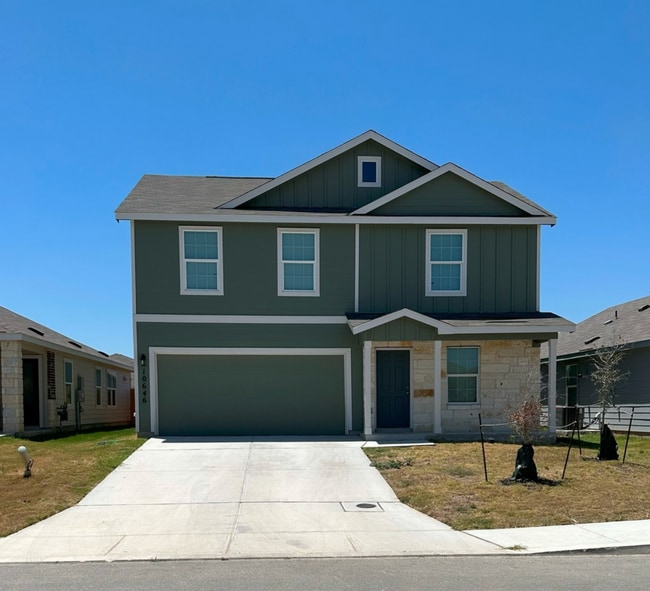Building Photo - 10646 Vinateros Dr