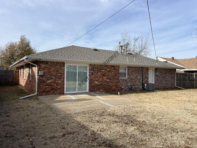 Building Photo - 9412 Northland Rd