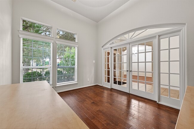 Building Photo - 5215 Field Briar Ln